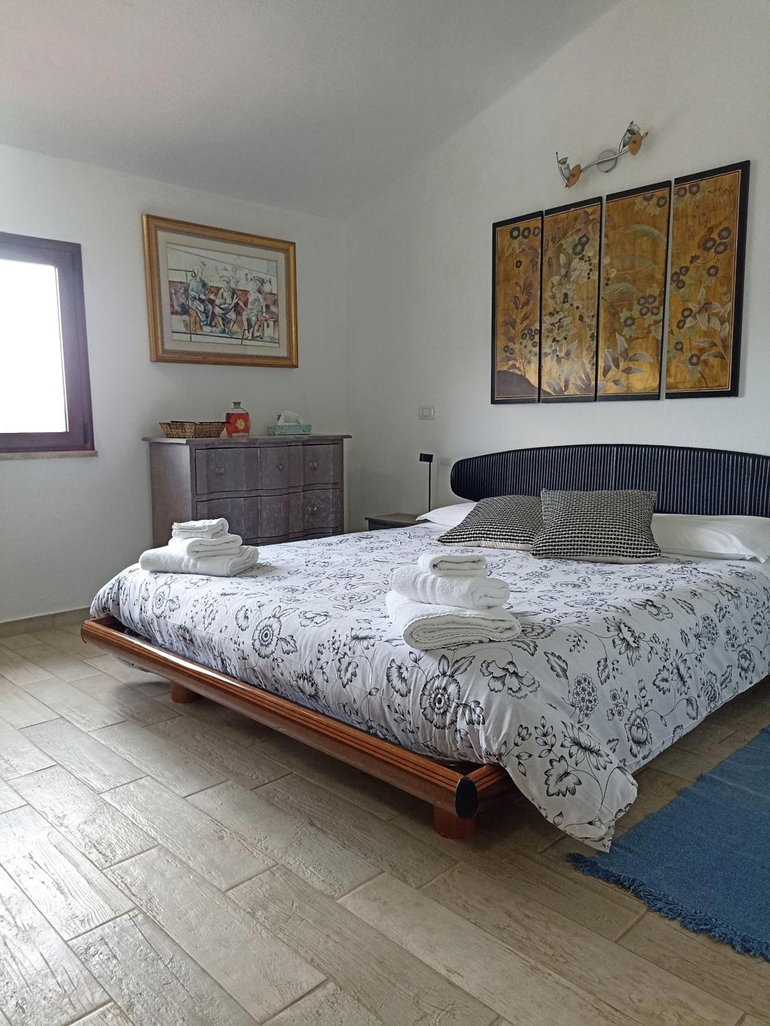 Villetta Ludovica Solanas  Buitenkant foto
